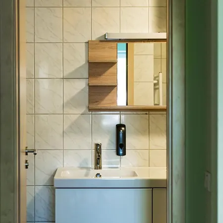 Hotel Check-rhein - Self Check-in *